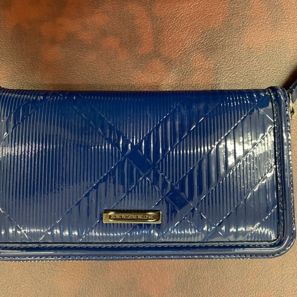 Authentic Burberry Leather Wallet - Picture 2 of 5